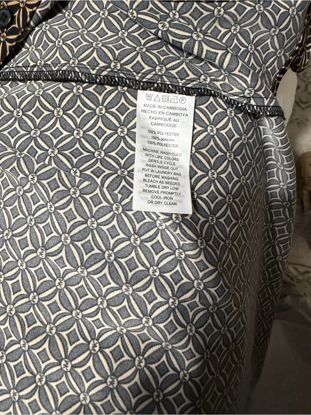 Michael Kors lightweight button